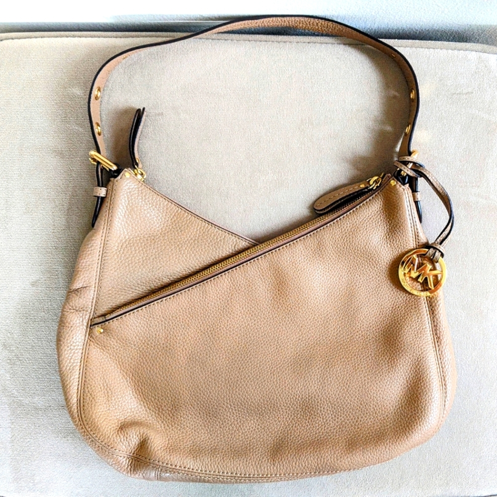 Michael Kors Tan Leather Gold Hardware Purse